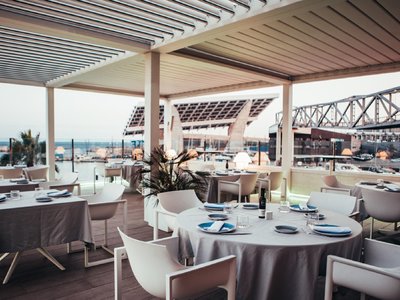 go beach club barcelone restaurant